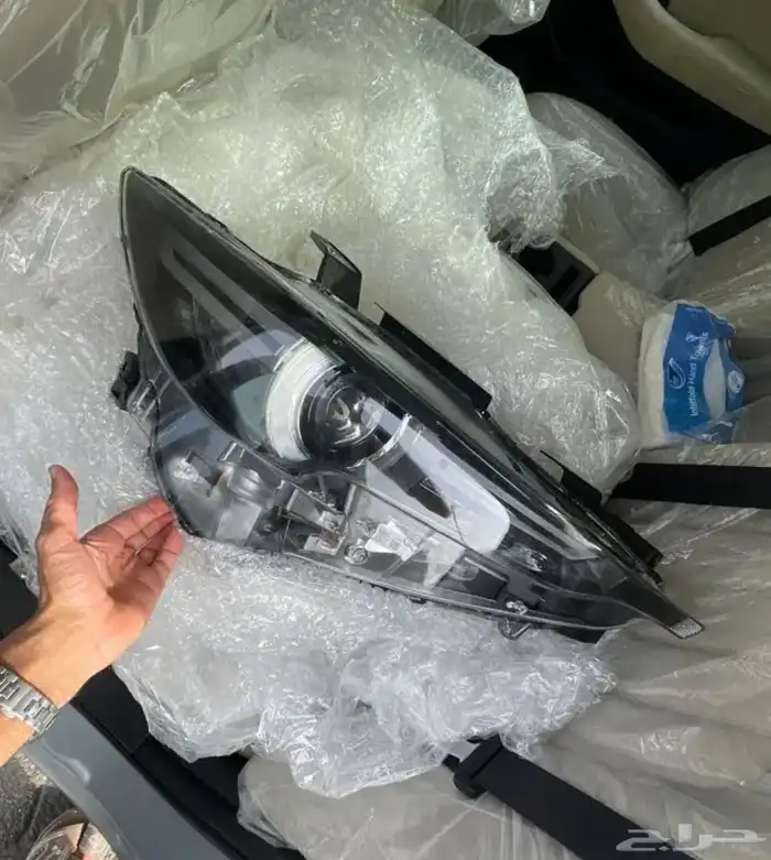 قطع غيار مازدا تشليح نظيف صدامات شمعات من موديل19 الى 25 11