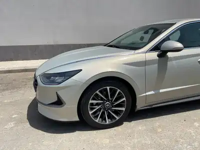 تم البيع 52