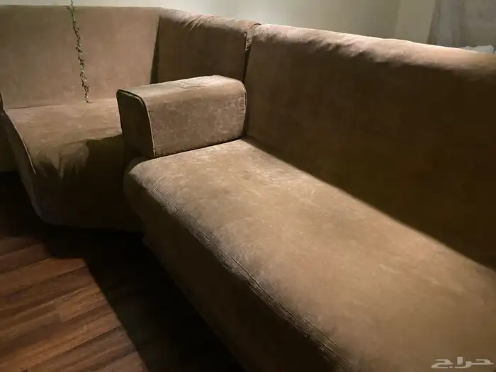 كنب قطعتين على حرف L تقريبا زاوية وكنب 0