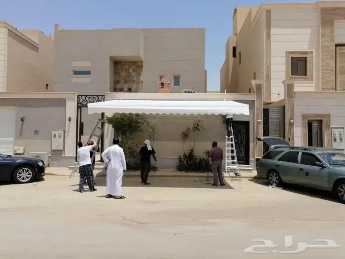 مظلة كهربائية للسيارة 2025 افضل انواع مظلة سيارة متحركة 12