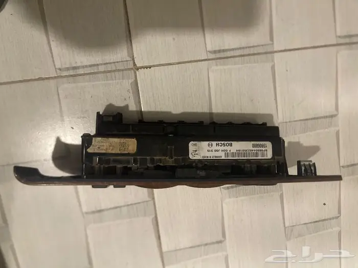 زجاجه اماميه تاهو 2014 يوكن 9