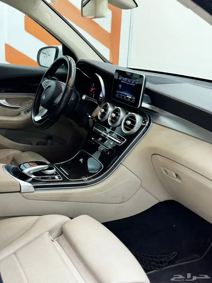 مرسيدس GLC250(2017) 15