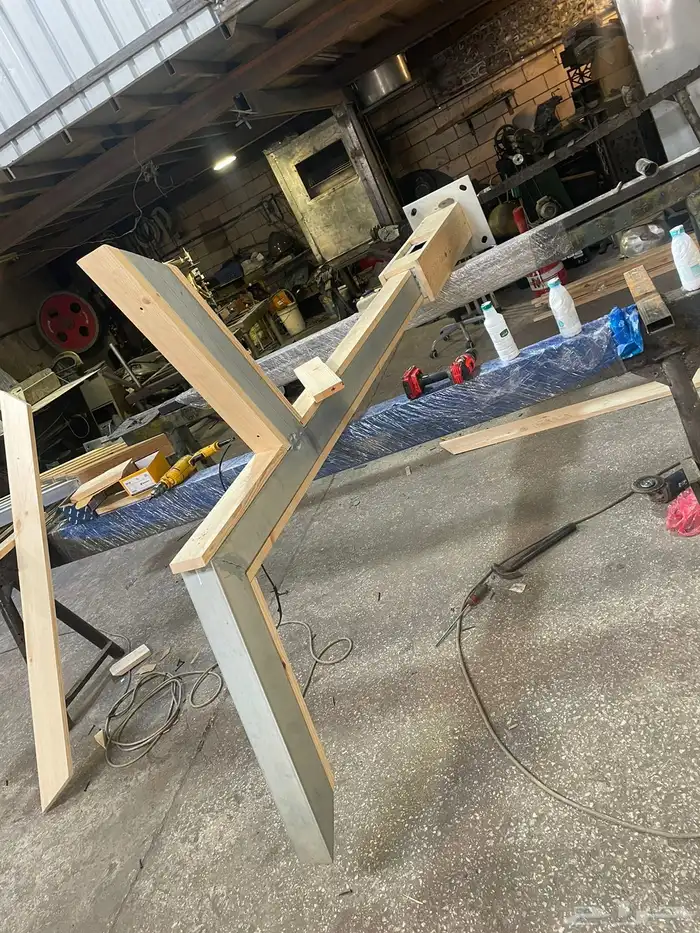 اعمدة شوارع وكشافات وقواعد خرسانيه 30