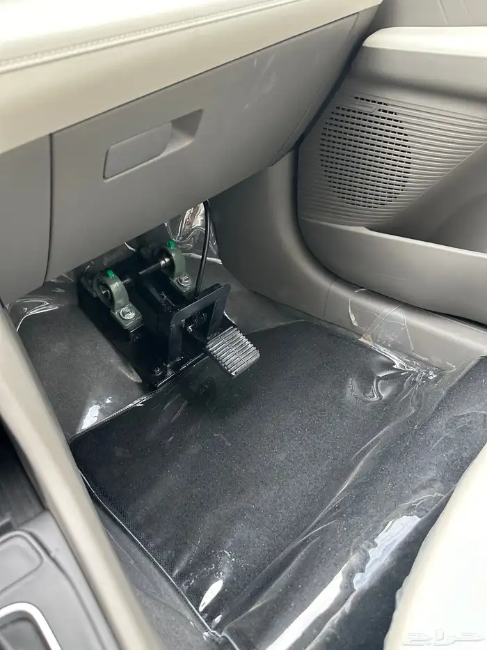 اجهزة فرامل اضافية لتعليم القيادة 4