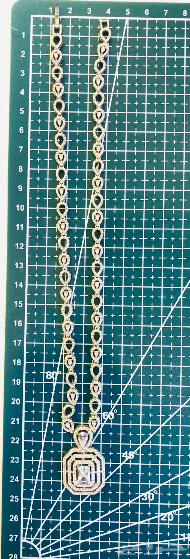 عقد فضة أوروبي ثقيل مختوم مرصع بالكامل بخرز الزركون اللامع 4