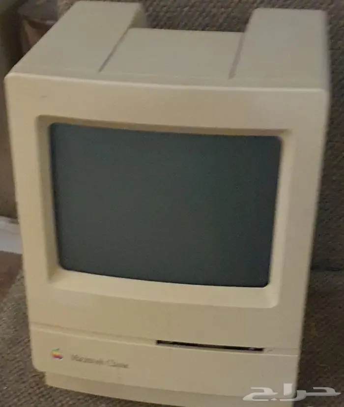 كبيوتر ماكنتوش مصنوع بي عام 1991 0