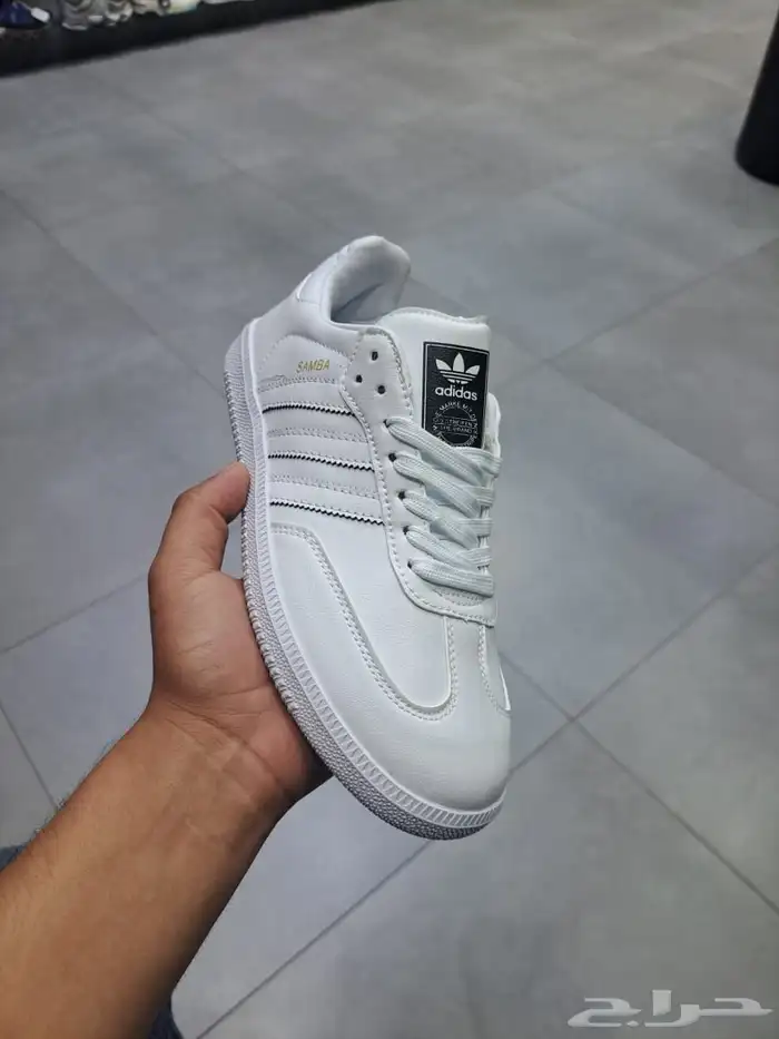 شوزات اديداس ماستر رجالي ونسائي بسعر مخفض 3