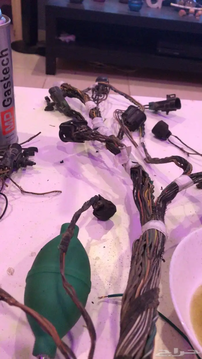 تجديد واصلاح علبه فيوزات و ضفاير السيارات 23