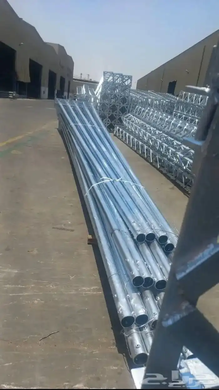 اعمدة شوارع وكشافات وفوانيس وقواعد خرسانيه وأعمدة ديكورية 26