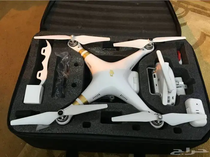طائره درون طراز فانتوم 3 pro 0