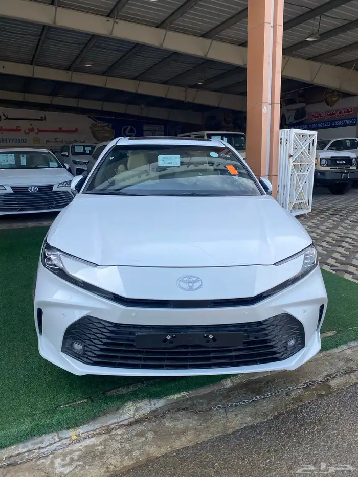 كامري 2025 ابيض LE بنزين 0