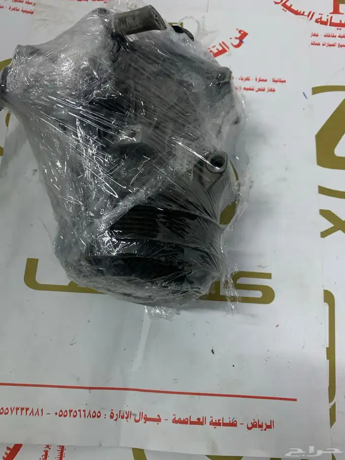 قطع غيار لكزس 8