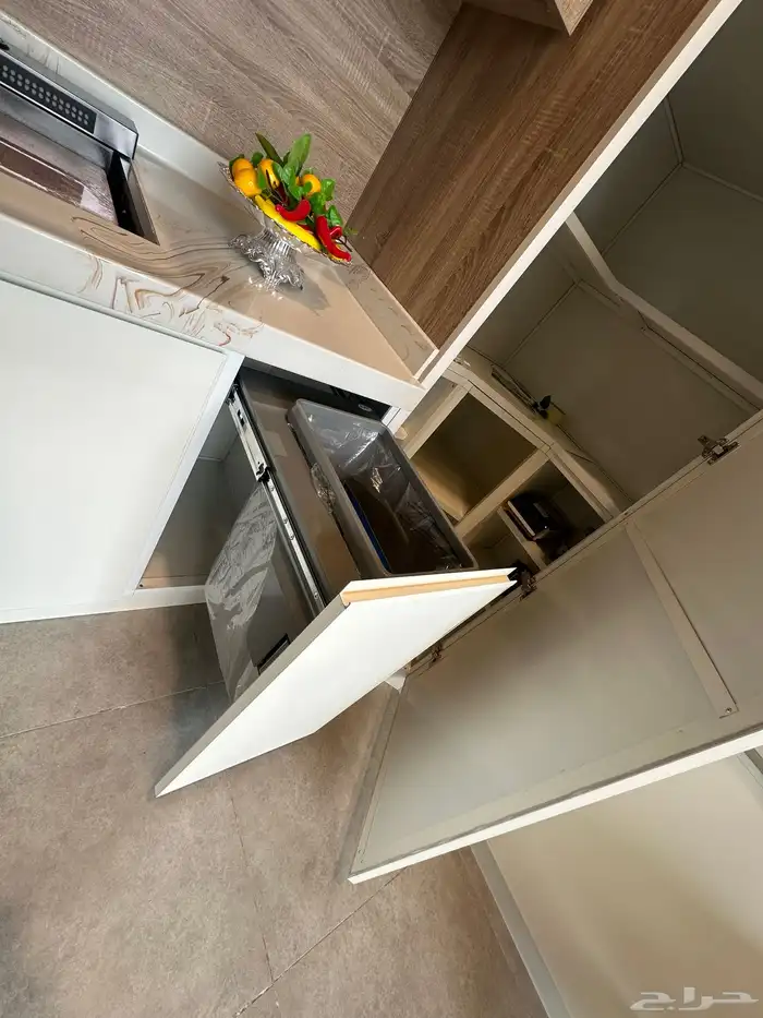 للبيع مطبخ جاهز عرض المحل بسعر مغري 15