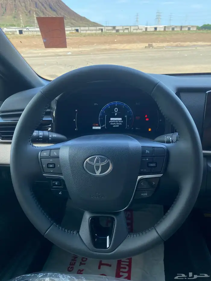 كامري 2025 ابيض LE بنزين 17