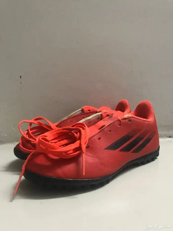 جزمة من اديداس 1