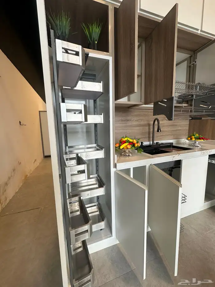 للبيع مطبخ جاهز عرض المحل بسعر مغري 11