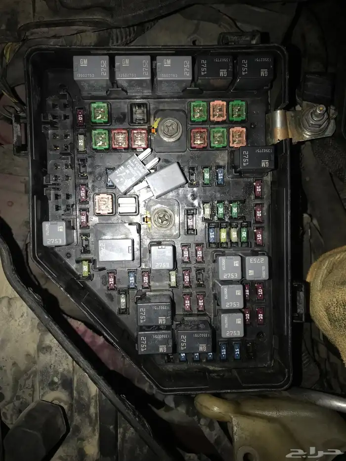 تجديد واصلاح علبه فيوزات و ضفاير السيارات 6