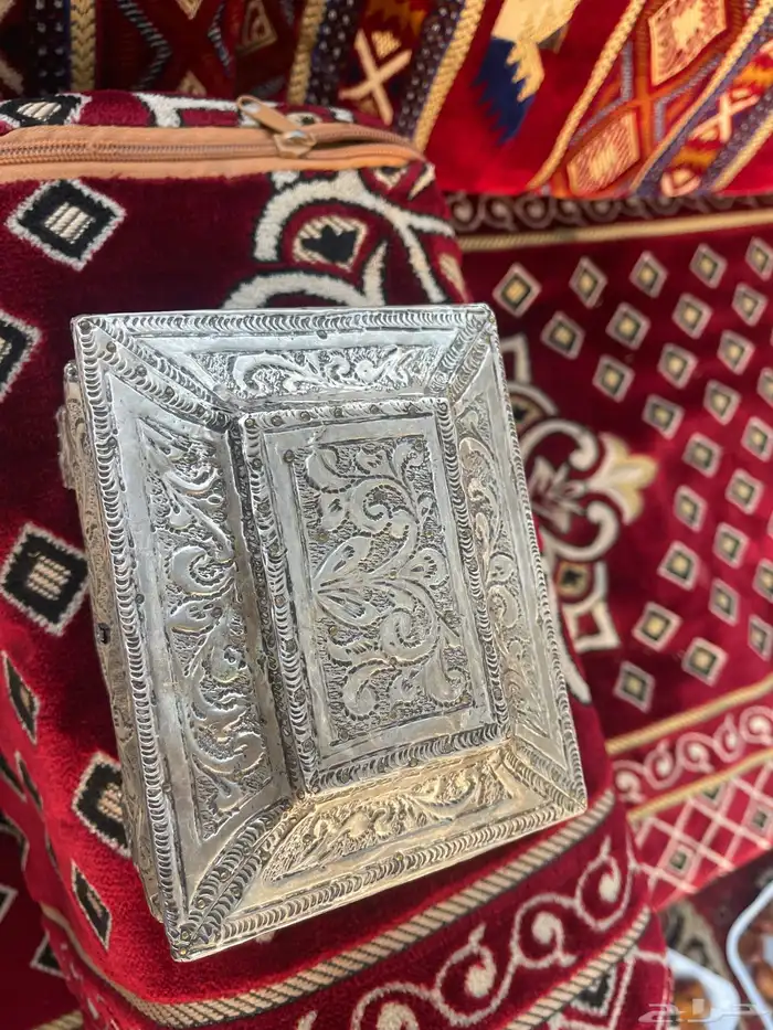 صندوق قديم ملبس فضة 3