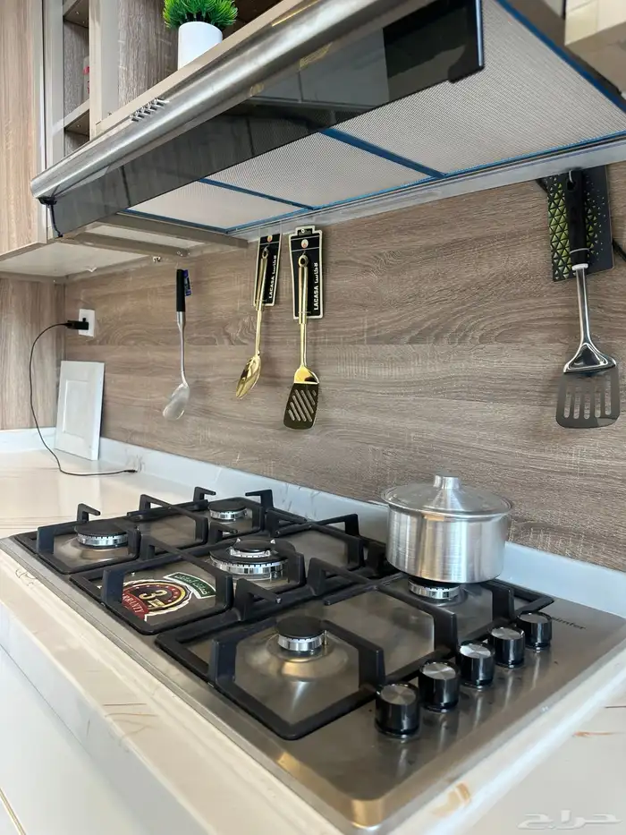 للبيع مطبخ جاهز عرض المحل بسعر مغري 6