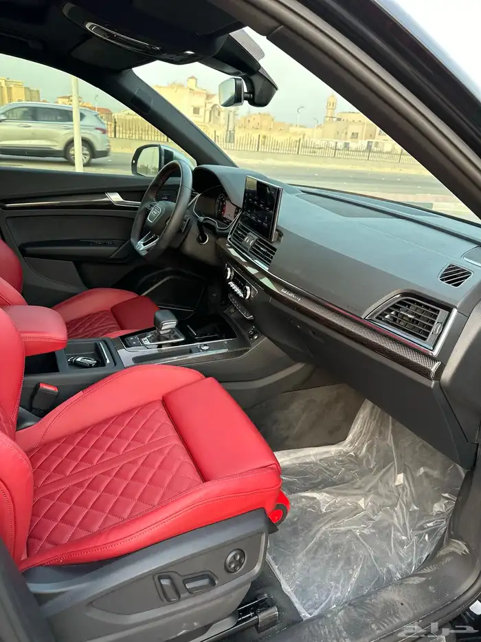 اودي SQ5 سبورت 10