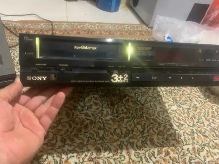 فيديو سوني ياباني قديم تراث انتيكا تحف شريط صغير يحتاج صيانة 3