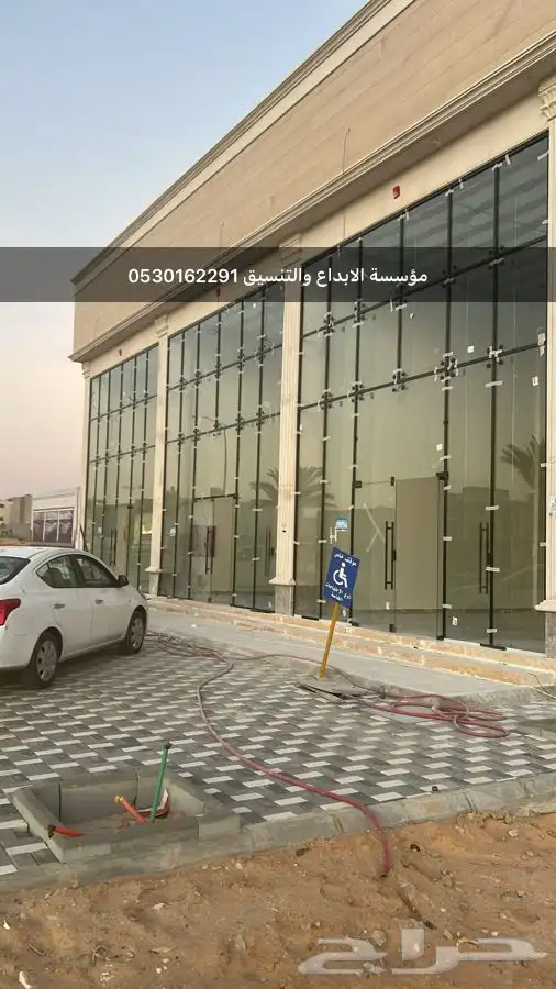 تركيب واجهات زجاج سكريت والمنيوم وواجهات محلات تجاريه 0