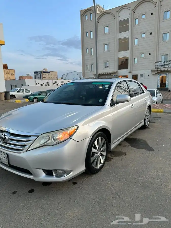 للبيع او البدل افالون موديل 2011 12