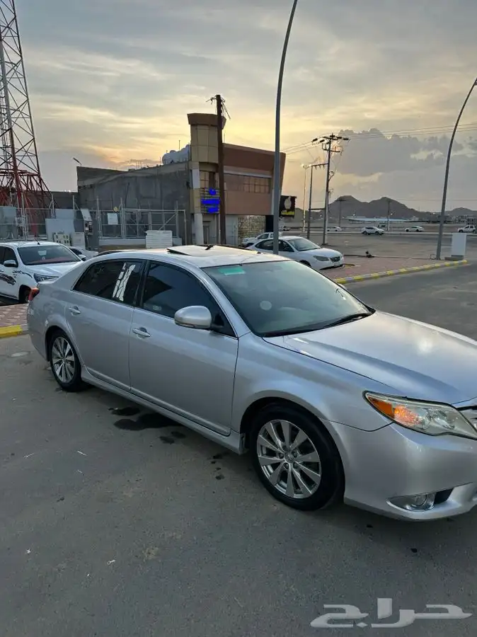 للبيع او البدل افالون موديل 2011 9