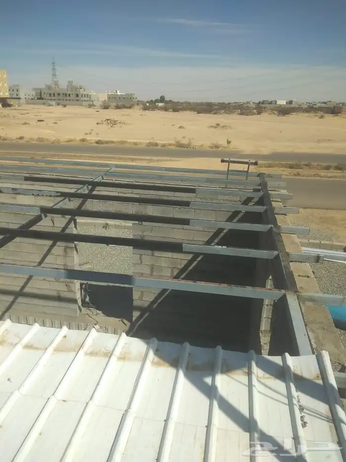 هنجر زنك سقف هوردي مظلات سواتر ابواب شبابيك حداد قرميد فخار 5