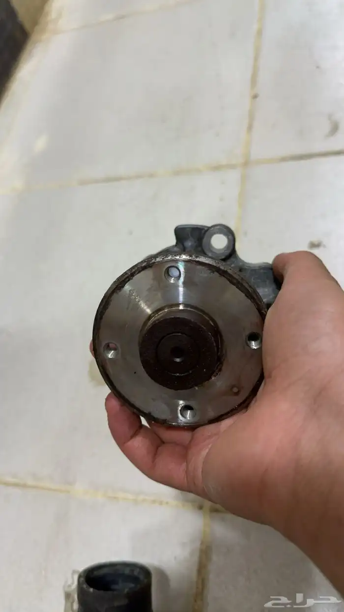 قطع غيار نيسان اورفان ونفارا 3