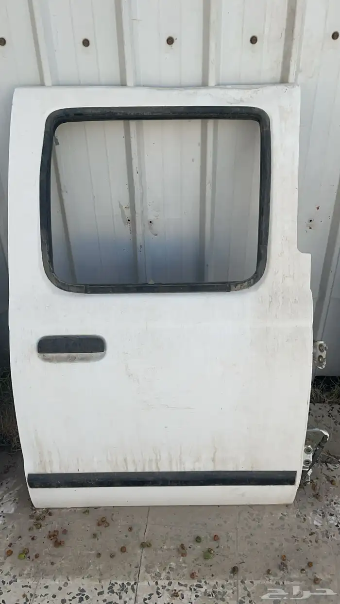 باب ددسن امامي يمين المعاون باب خلفي يمين ديكور باب 2