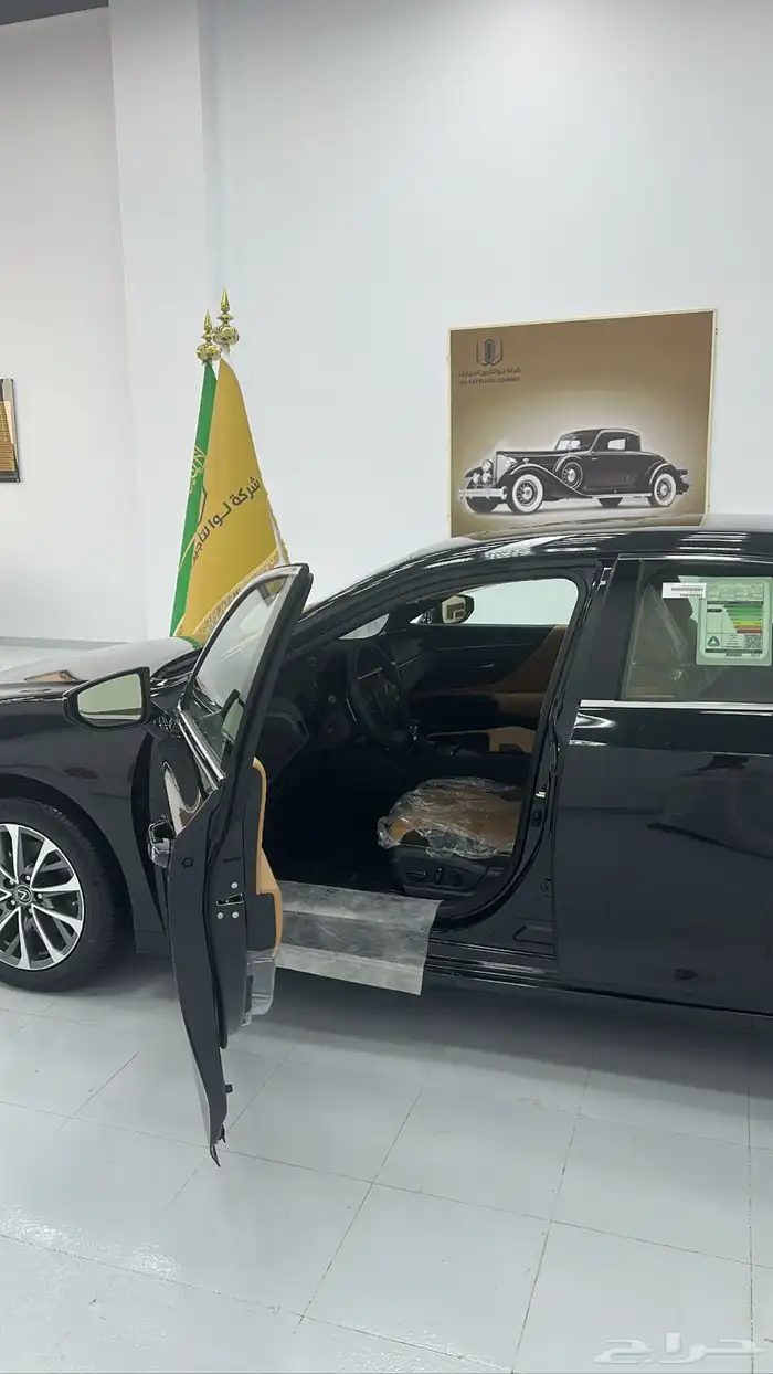 لكزس سيدان للاجار اليومي والشهري لكزس es تاجير سيارات 5
