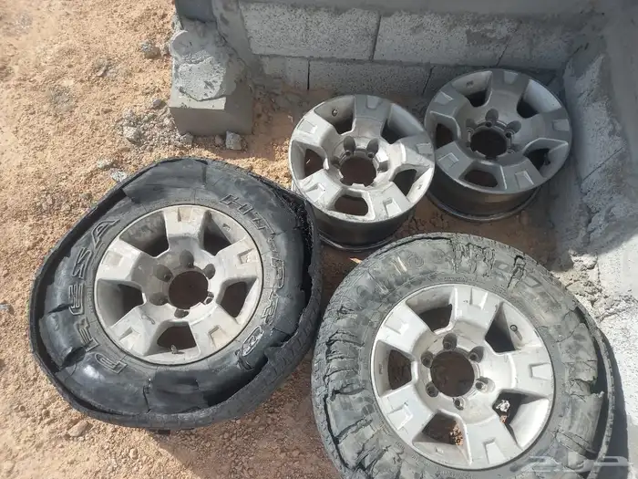 جنوط جيب باترول عدد 4 للبيع نظيفه وسليمة 0