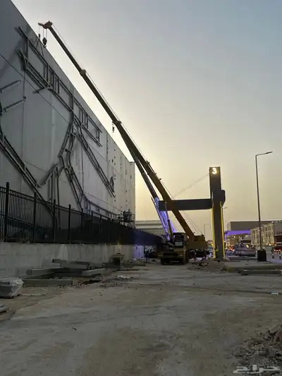 Crane for daily and monthly rent throughout Riyadh 13