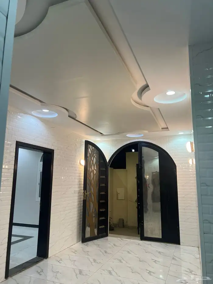 عماره للبيع الصالحيه موقع مميز 24