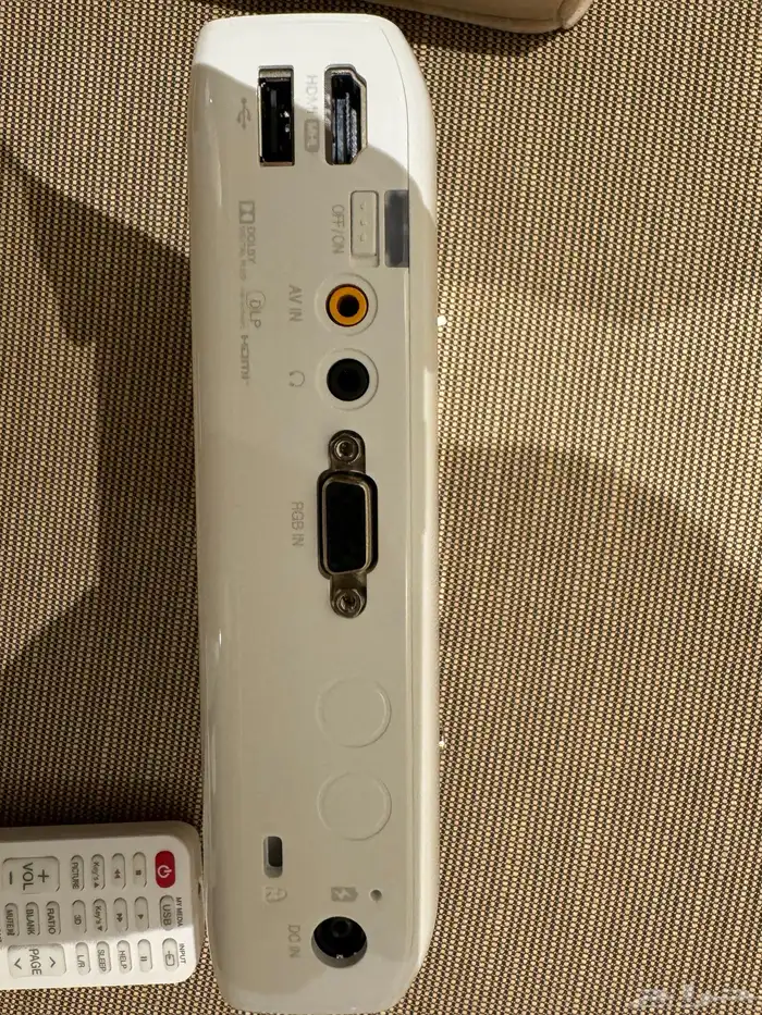 بروجكتر LG 4