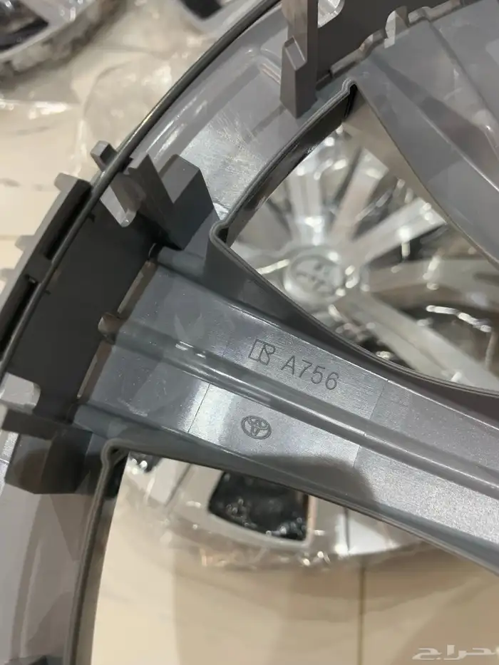 طيس كامري 2018-2024 2