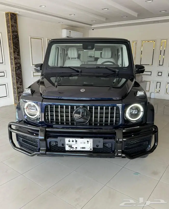 ايجار سيارات فخمه وعائليه باليوم وبالساعه 6