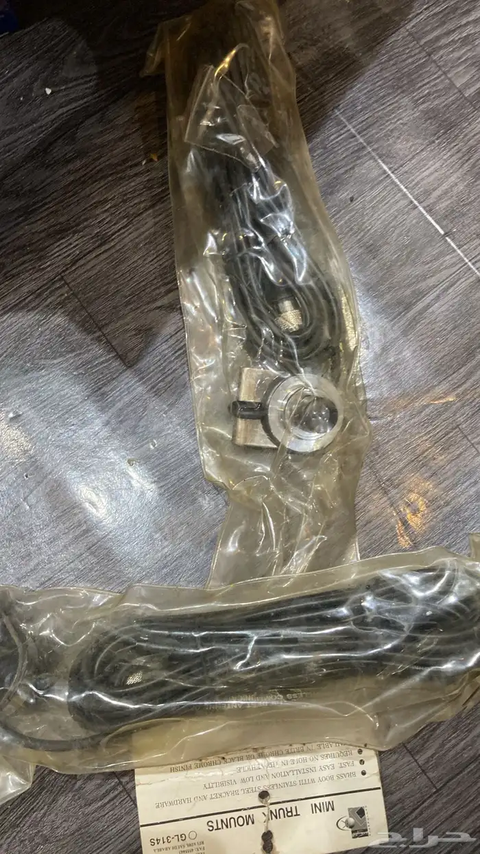 ملحقات أصليه للآيكوم أو أي أجهزة مراسلات لاسلكية 18