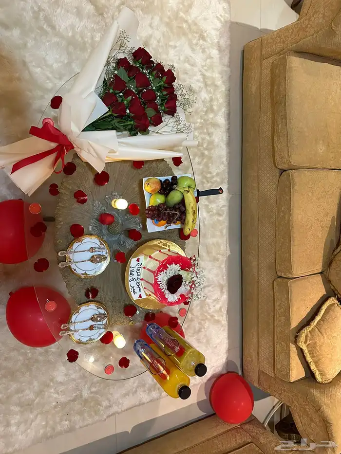 تزين غرفه ورد بالونات ميلاد زواج ذكرى 12