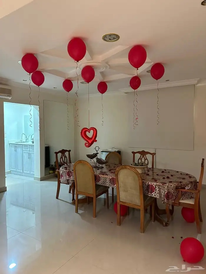 تزين غرفه ورد بالونات ميلاد زواج ذكرى 11