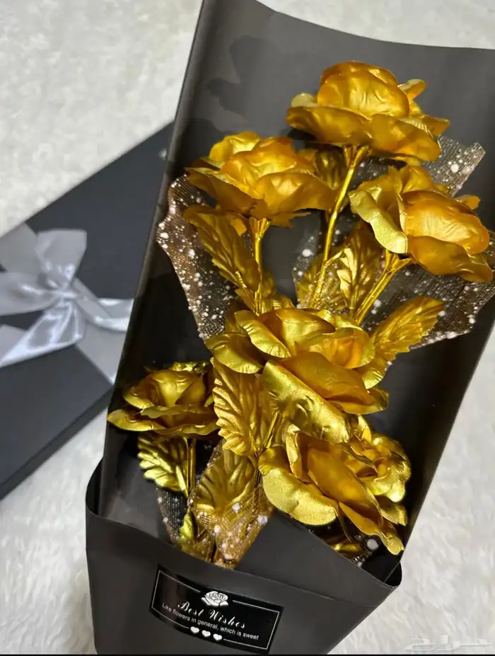 بوكيه ورد مطلي بالذهب 6