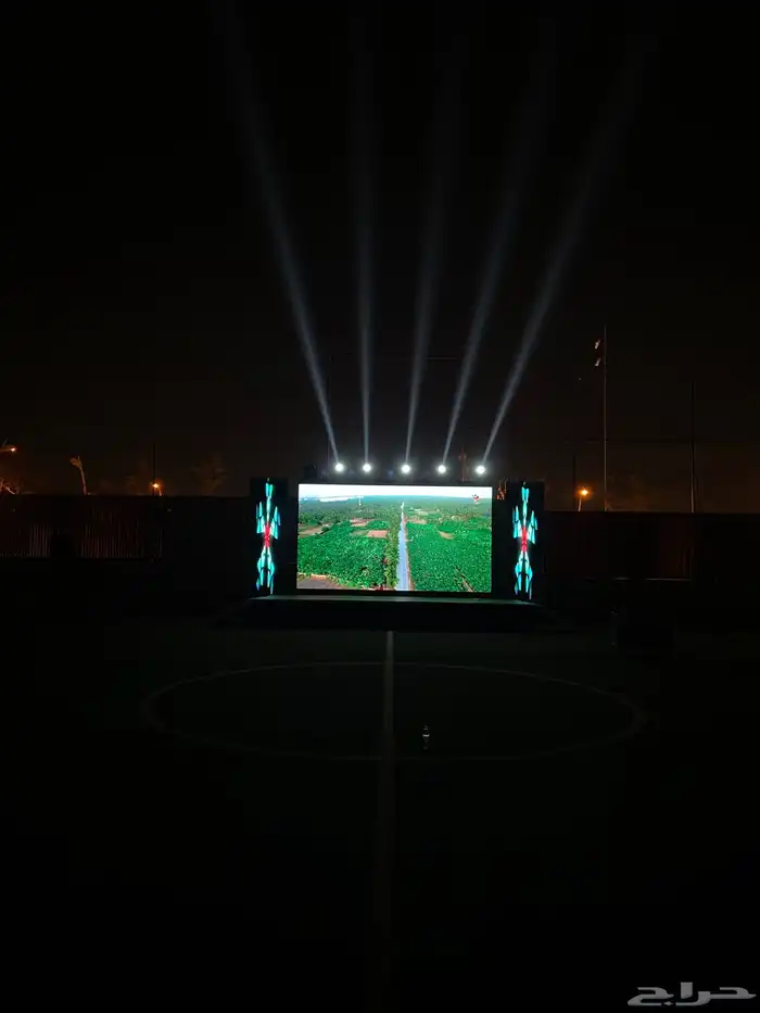 تأجير و بيع شاشات العملاقه وإضاءت المباني ستي كلر 5