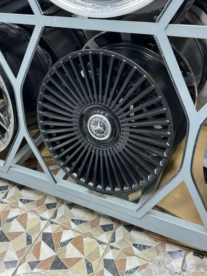 جنوط مرسيدس s كلاس صحن مقاس 22 موديل 2025 46