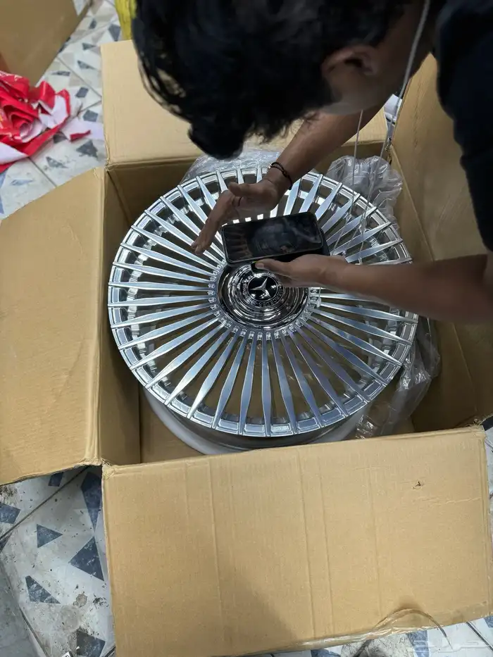 جنوط مرسيدس s كلاس صحن مقاس 22 موديل 2025 42