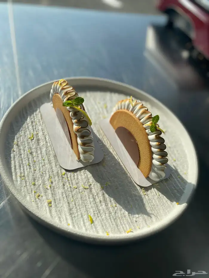 شيف وجبات السريعه وبيكري وادارة المطعم يبحث عن العمل 29