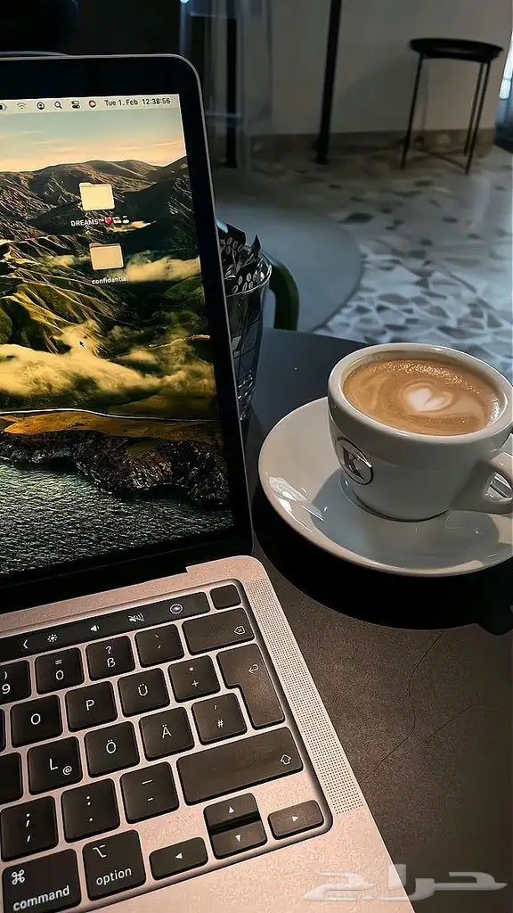 معلمة لغة انجليزية 0