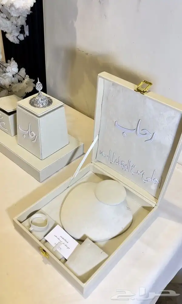بوكس اكسسوارات بالاسم 10