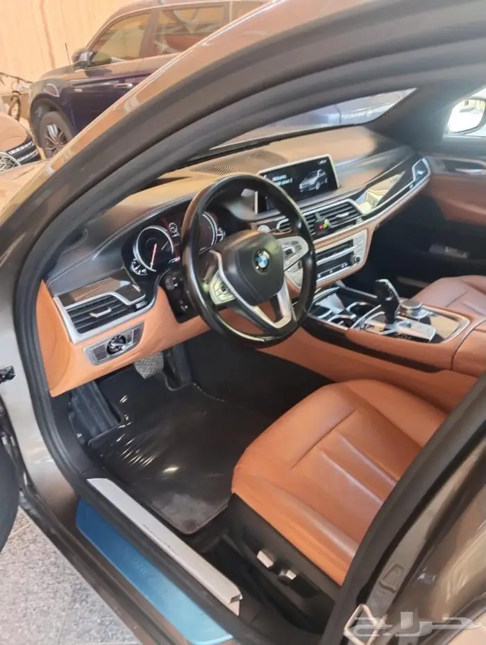 2019 بي أم دبليو 7