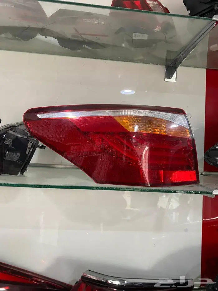اسطب خلفي لكزس LS460 0